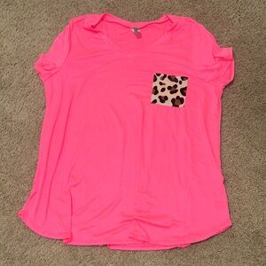 Honeyme Curvy Neon Pink V-Neck Pocket Tee with Leopard Accent Pocket